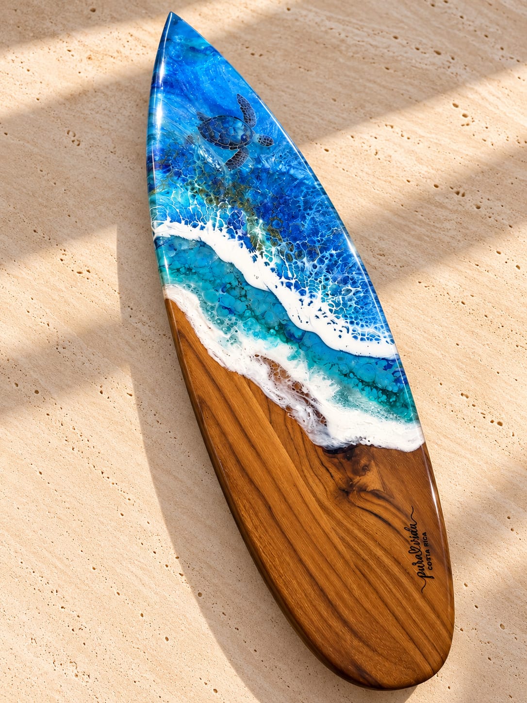 Tabla de surf con tortuga 