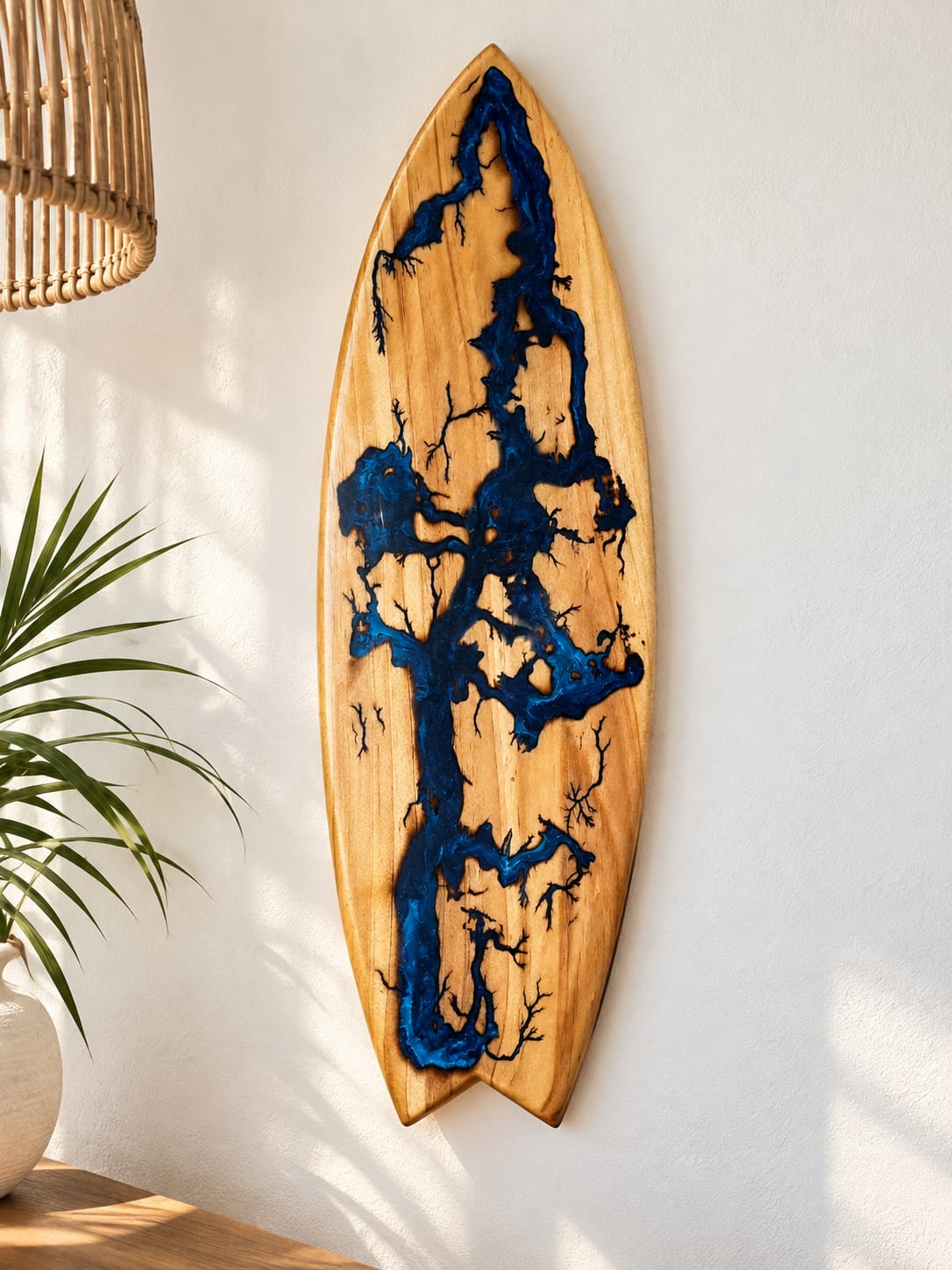 “Lichtenberg” Tabla de surf de pino. 